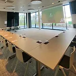Paris Cdg Airport An Ihg 4*
