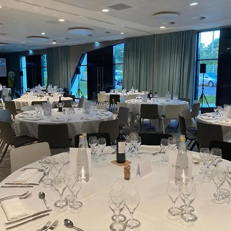 Paris Cdg Airport An Ihg Szálloda Roissy-en-France