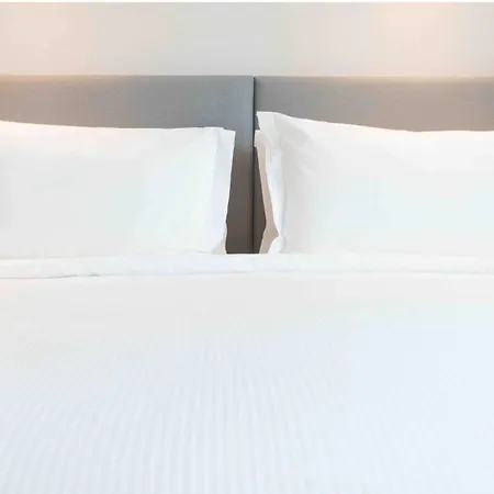 Paris Cdg Airport An Ihg 4*