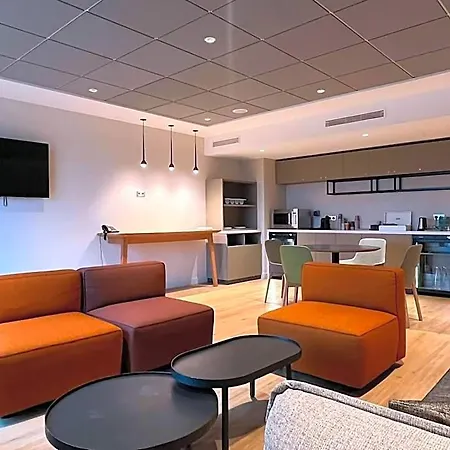 Paris Cdg Airport An Ihg 酒店 4*