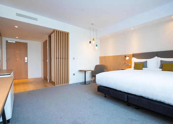 Paris Cdg Airport An Ihg 4* 루와시 앙 프랑스