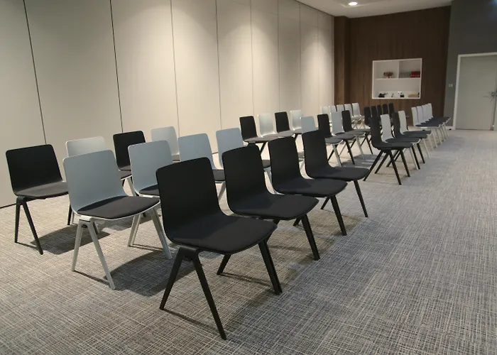 Paris Cdg Airport An Ihg 4*