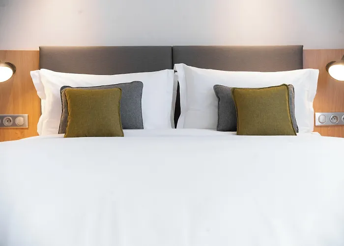 Paris Cdg Airport An Ihg 루와시 앙 프랑스